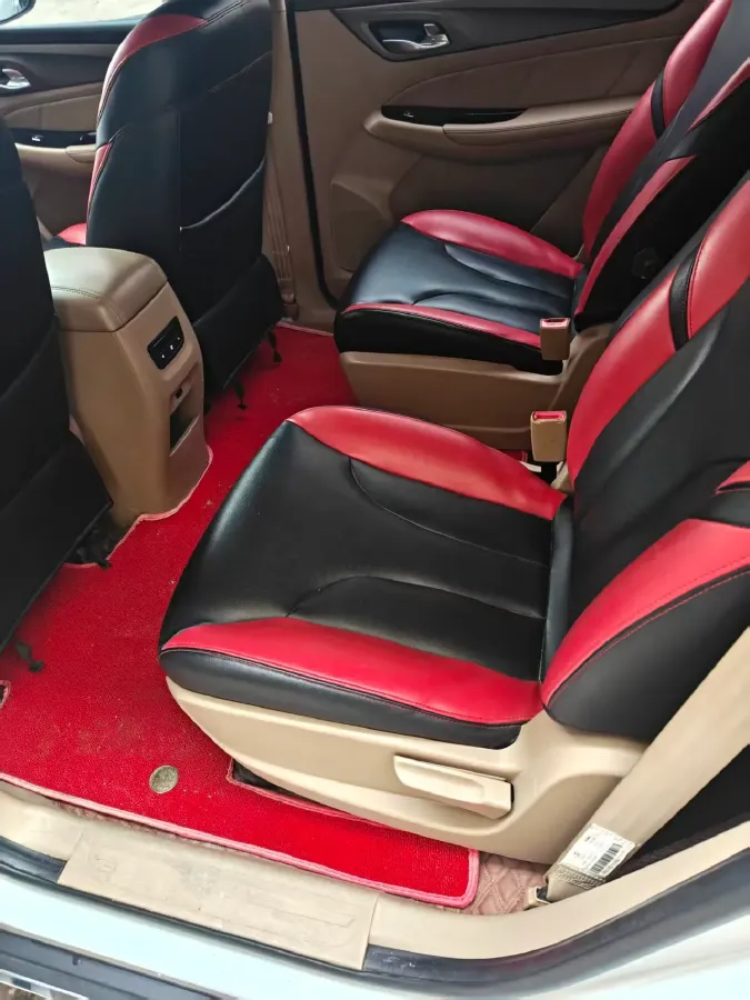 2017 BaoJun 730 1.5T 150HP L4 6MT,autocango,china used car exporter,china ev exporter,chinese used car exporter,chinese used ev exporter