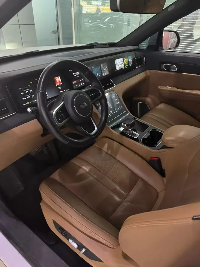 2020 Li ONE Range Extended 131HP REEV 40.5KWH,autocango,china used car exporter,china ev exporter,chinese used car exporter,chinese used ev exporter