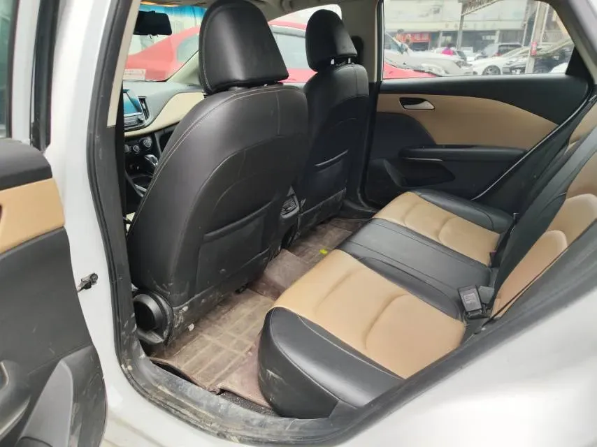 2020 Chevrolet Monza 1.5L 113HP L4 6AT,autocango,china used car exporter,china ev exporter,chinese used car exporter,chinese used ev exporter