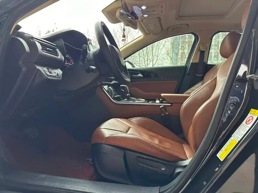 2019 HongQi H5 1.8T 180HP L4 6AT,autocango,china used car exporter,china ev exporter,chinese used car exporter,chinese used ev exporter