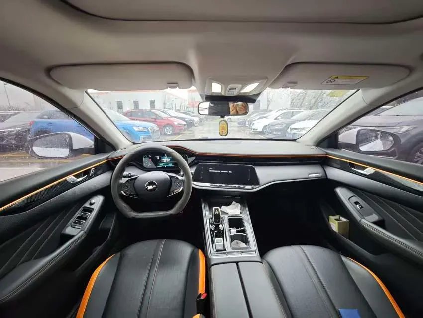 2023 DongFeng Aeolus YiXuan MAX 1.5T 190HP L4 7DCT,autocango,china used car exporter,china ev exporter,chinese used car exporter,chinese used ev exporter