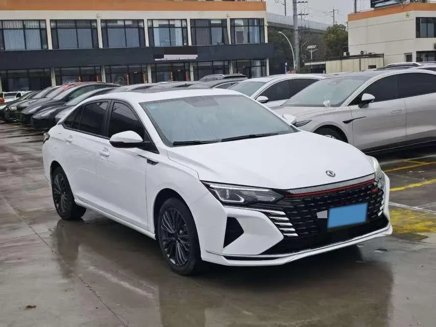 2023 DongFeng Aeolus YiXuan MAX 1.5T 190HP L4 7DCT,autocango,china used car exporter,china ev exporter,chinese used car exporter,chinese used ev exporter