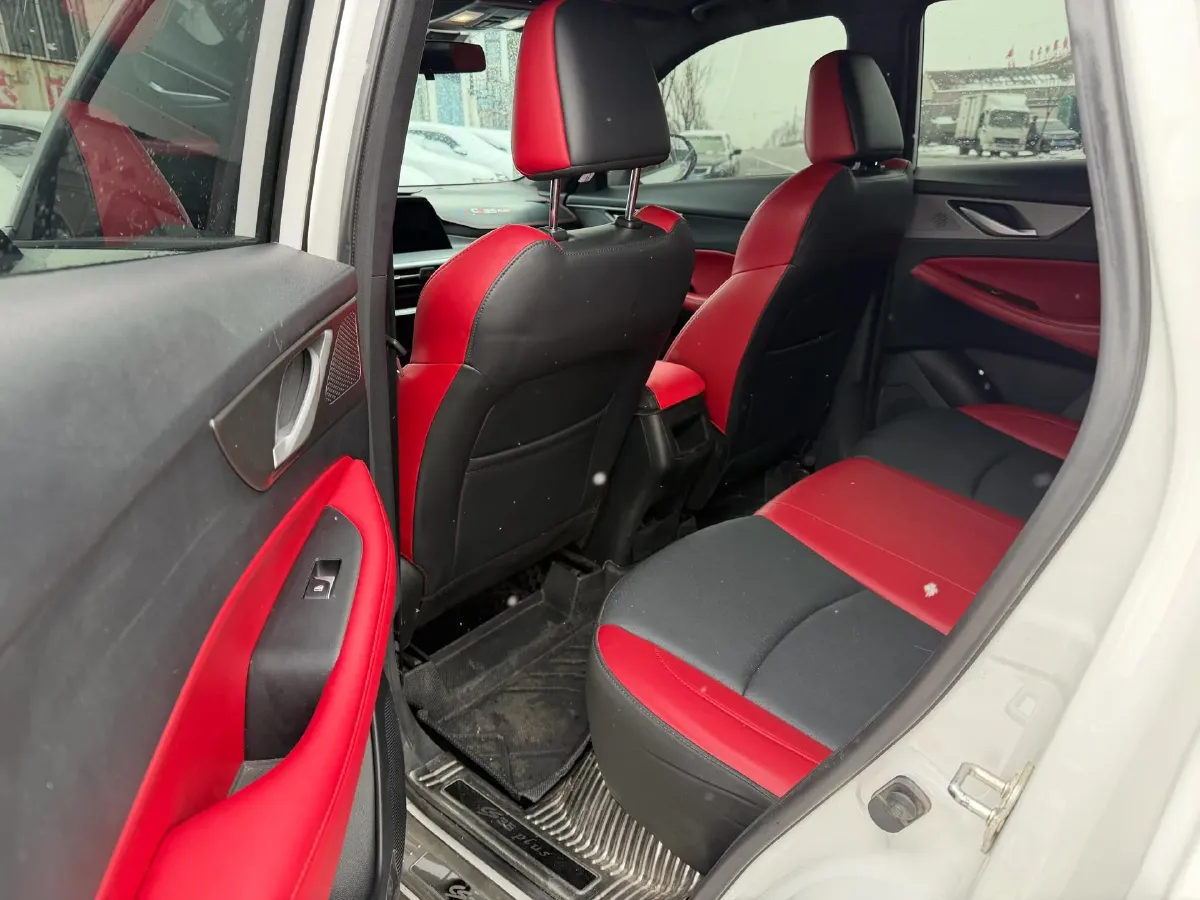 2021 ChangAn CS35 Plus 1.4T 160HP L4 7DCT,autocango,china used car exporter,china ev exporter,chinese used car exporter,chinese used ev exporter