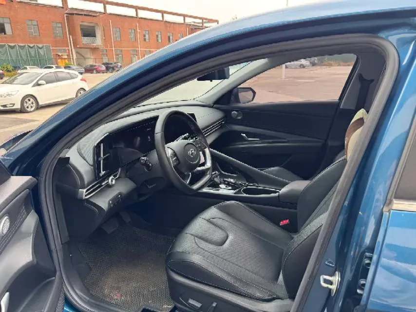 2021 Hyundai Elantra 1.5L 115HP L4 CVT,autocango,china used car exporter,china ev exporter,chinese used car exporter,chinese used ev exporter