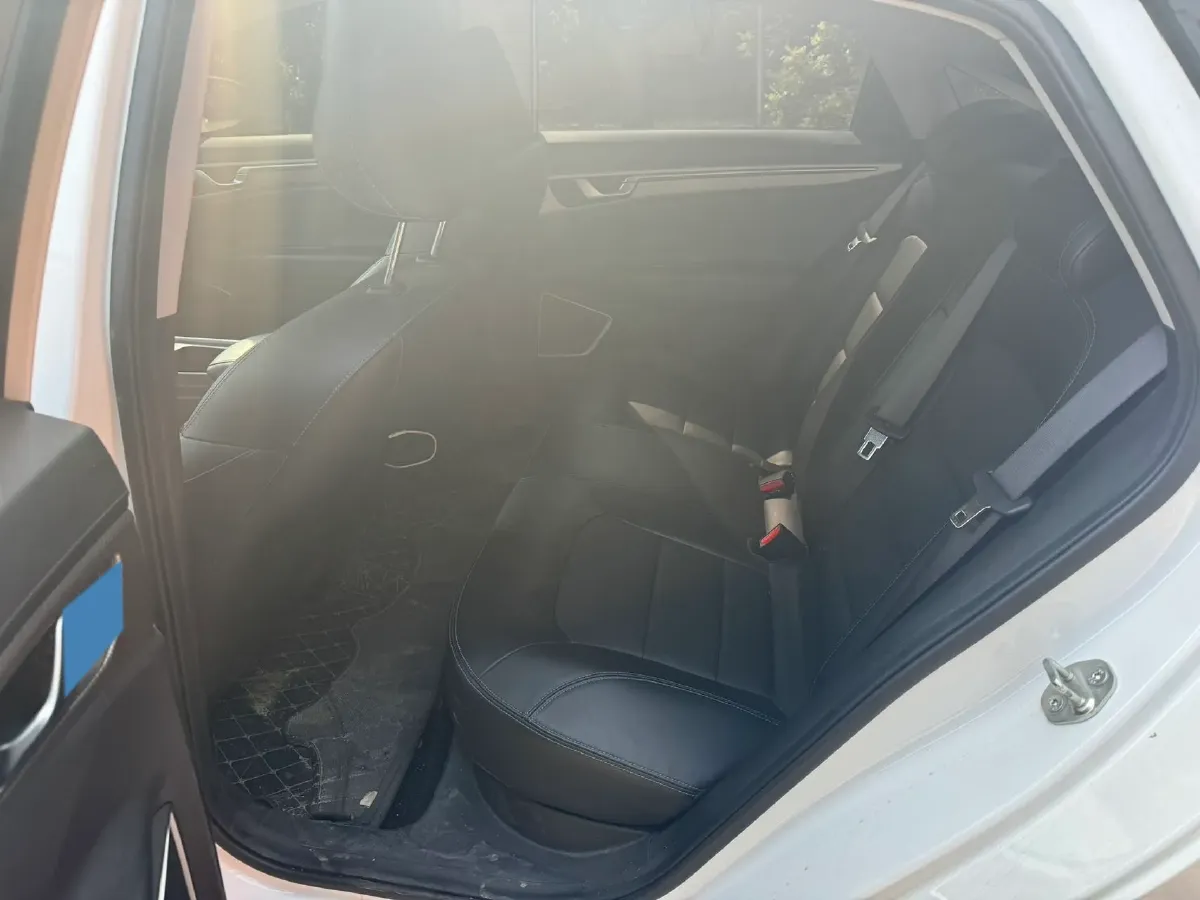 2025 Livan Maple 60s BEV 49.92KWH,autocango,china used car exporter,china ev exporter,chinese used car exporter,chinese used ev exporter