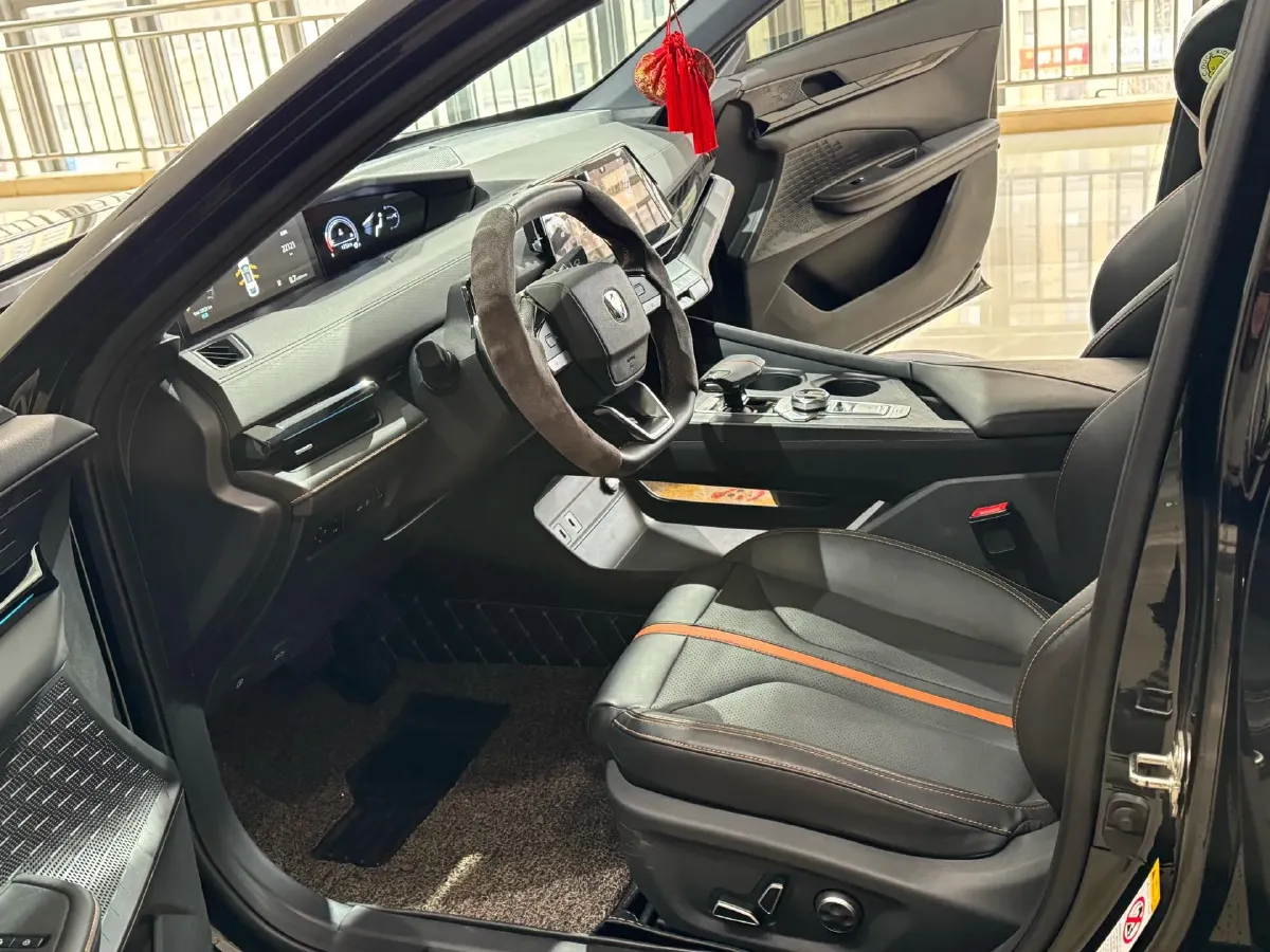 2024 ChangAn UNI-V 1.5T 188HP L4 7DCT,autocango,china used car exporter,china ev exporter,chinese used car exporter,chinese used ev exporter