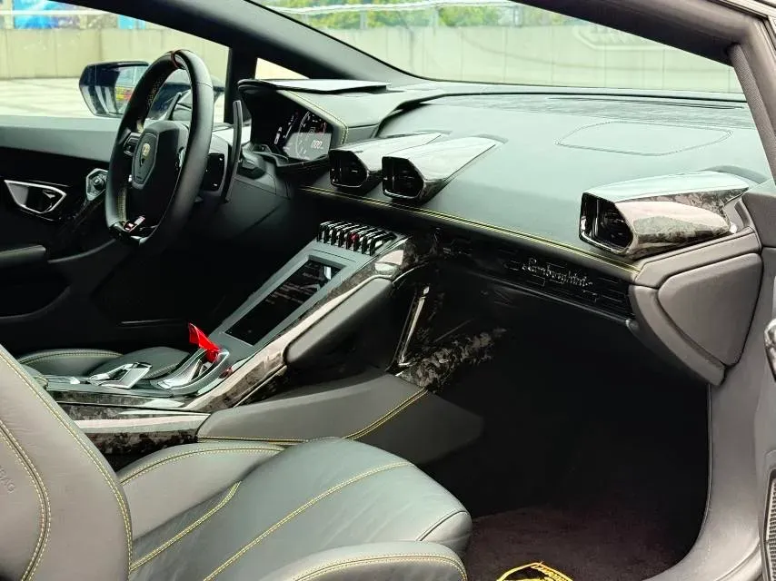 2020 Lamborghini Huracán 5.2L 611HP V10 7DCT,autocango,china used car exporter,china ev exporter,chinese used car exporter,chinese used ev exporter