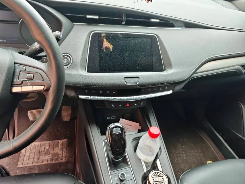 2022 Cadillac XT4 2.0T 237HP L4 9AT,autocango,china used car exporter,china ev exporter,chinese used car exporter,chinese used ev exporter