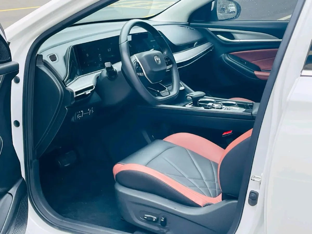 2021 ChangAn Eado 1.4T 160HP L4 7DCT,autocango,china used car exporter,china ev exporter,chinese used car exporter,chinese used ev exporter