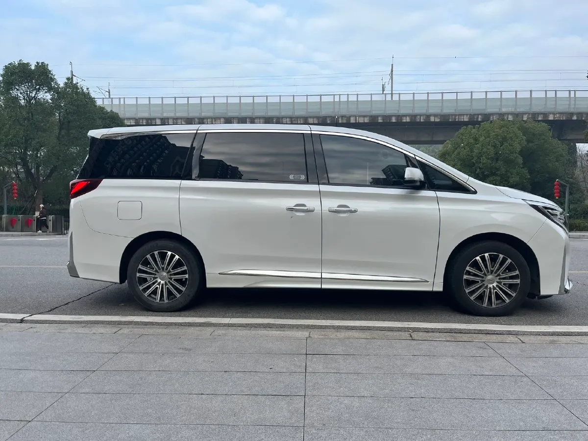 2021 GAC Trumpchi M8 2.0T 252HP L4 8AT,autocango,china used car exporter,china ev exporter,chinese used car exporter,chinese used ev exporter