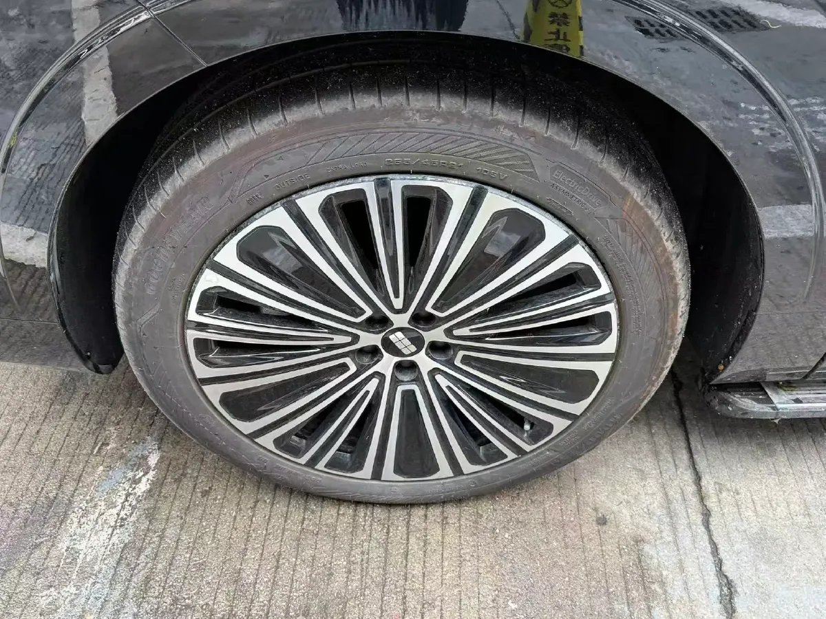 2025 Geely Galaxy M9 1.5T 163HP L4 3DHT PHEV,autocango,china used car exporter,china ev exporter,chinese used car exporter,chinese used ev exporter