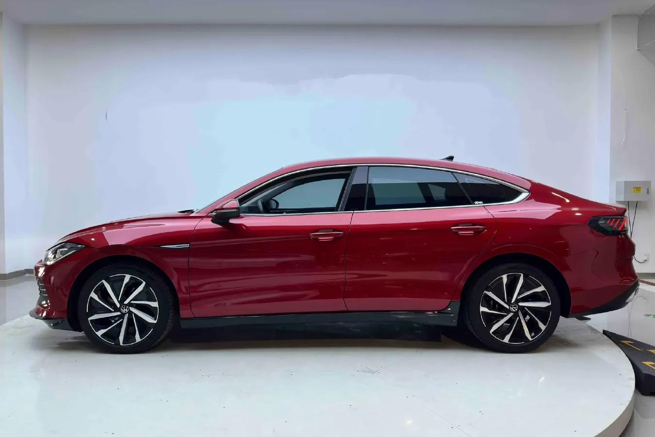 2022 Skoda Superb 2.0T 186HP L4 7DCT,autocango,china used car exporter,china ev exporter,chinese used car exporter,chinese used ev exporter