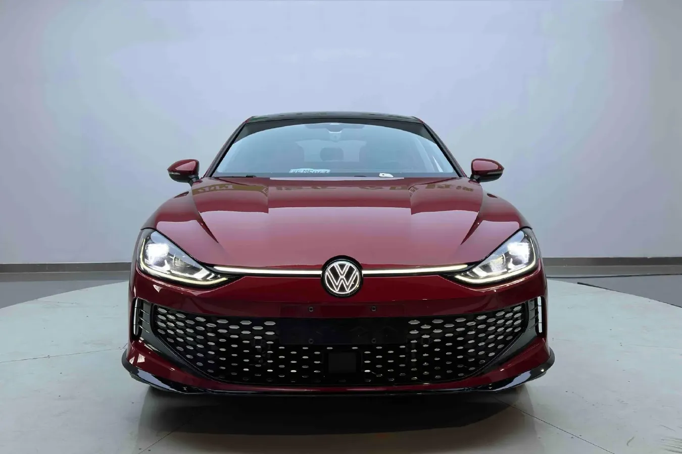 2022 Skoda Superb 2.0T 186HP L4 7DCT,autocango,china used car exporter,china ev exporter,chinese used car exporter,chinese used ev exporter