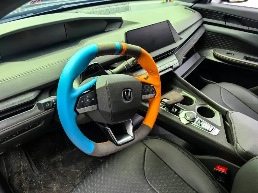 2024 ChangAn UNI-V 1.5T 188HP L4 7DCT,autocango,china used car exporter,china ev exporter,chinese used car exporter,chinese used ev exporter