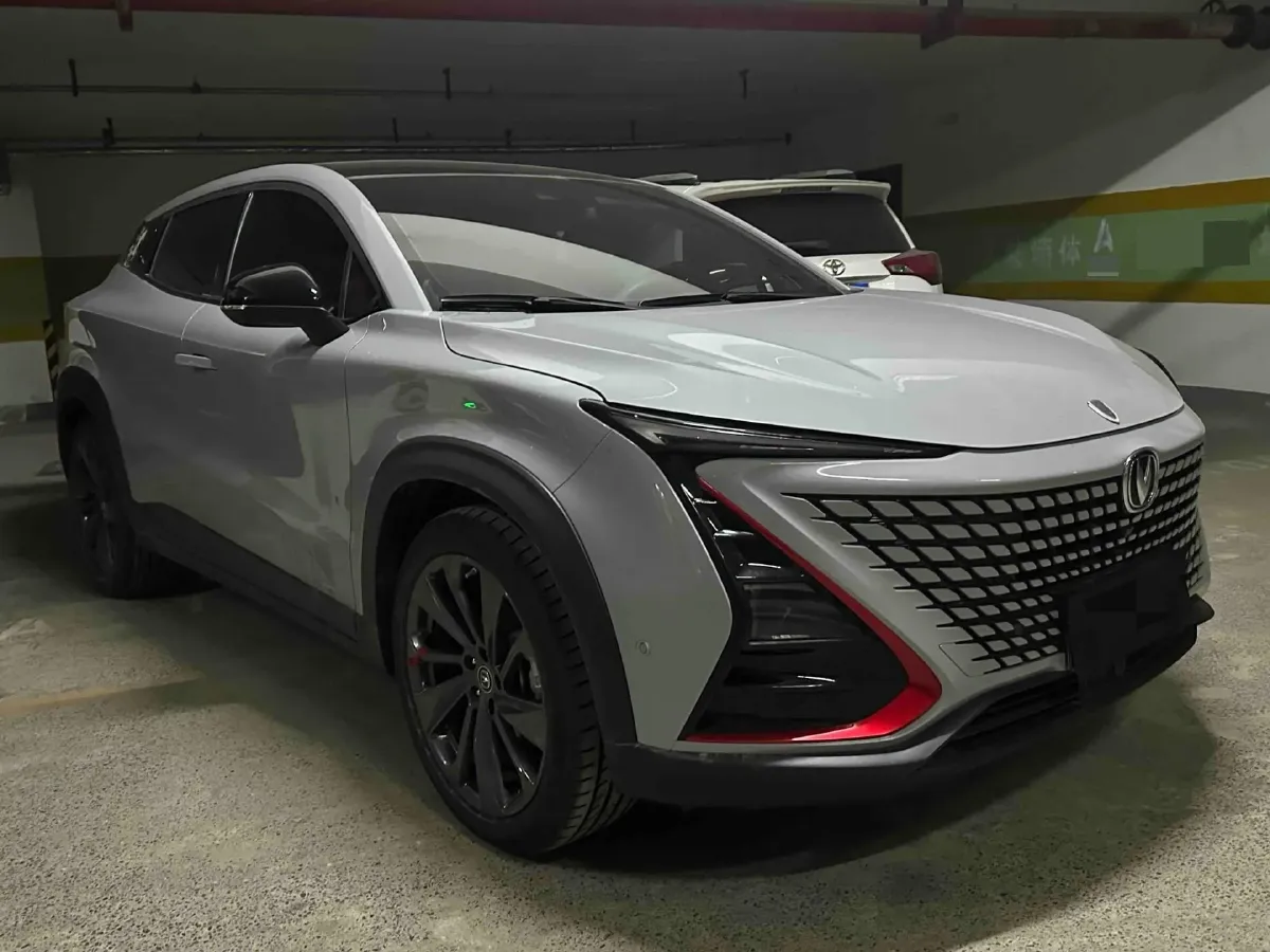 2020 ChangAn UNI-T 1.5T 180HP L4 7DCT,autocango,china used car exporter,china ev exporter,chinese used car exporter,chinese used ev exporter