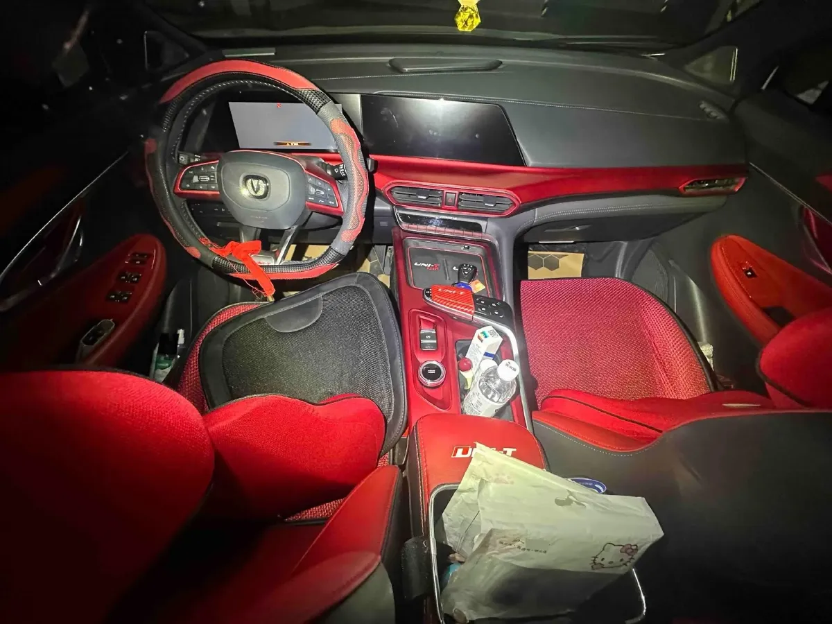 2020 ChangAn UNI-T 1.5T 180HP L4 7DCT,autocango,china used car exporter,china ev exporter,chinese used car exporter,chinese used ev exporter