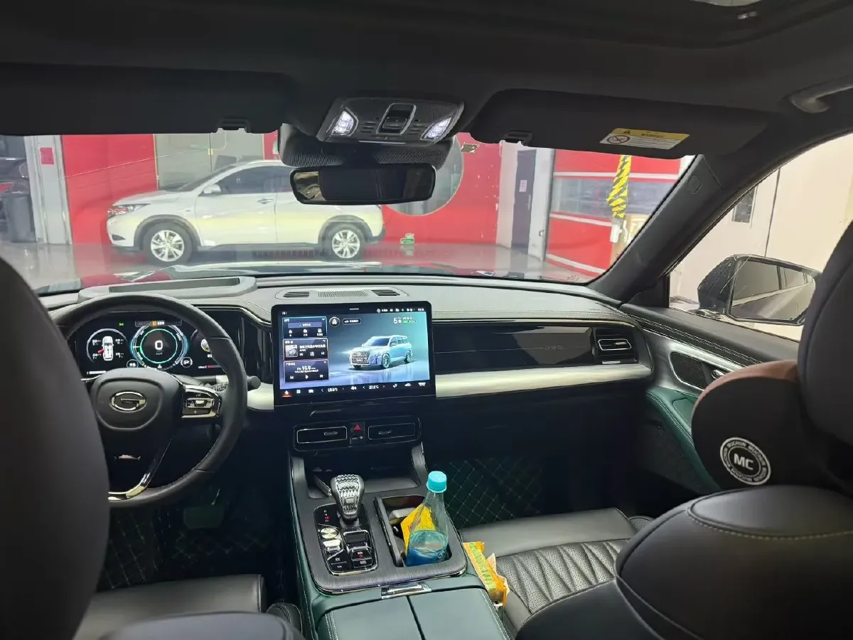 2022 GAC Trumpchi GS8 2.0T 190HP L4 E-CVT Hybrid,autocango,china used car exporter,china ev exporter,chinese used car exporter,chinese used ev exporter