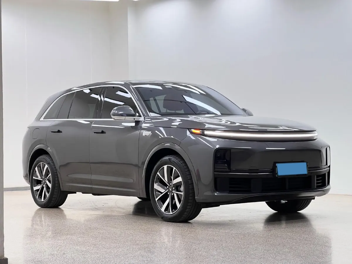 2023 Li L7 Range Extended 154HP REEV 40.9KWH,autocango,china used car exporter,china ev exporter,chinese used car exporter,chinese used ev exporter