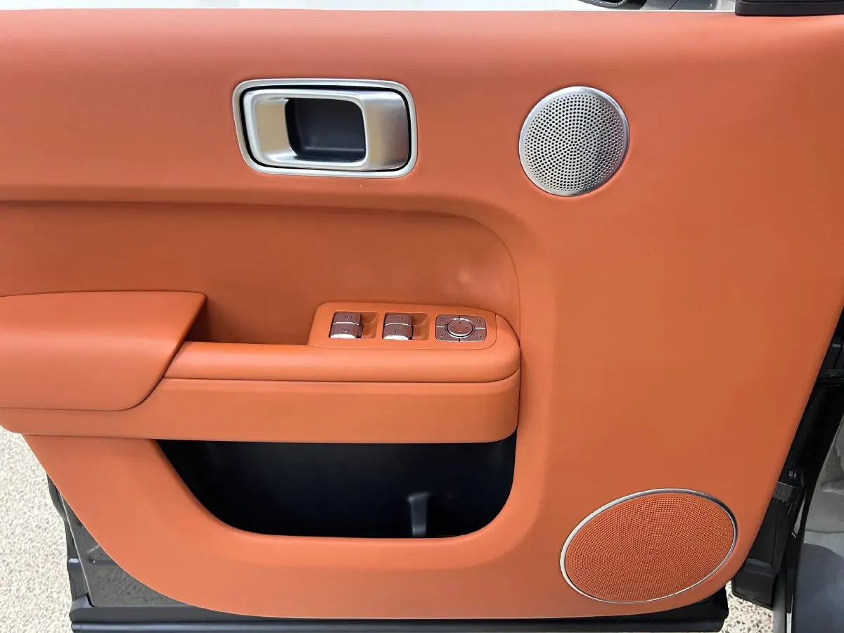 2023 Li L7 Range Extended 154HP REEV 40.9KWH,autocango,china used car exporter,china ev exporter,chinese used car exporter,chinese used ev exporter