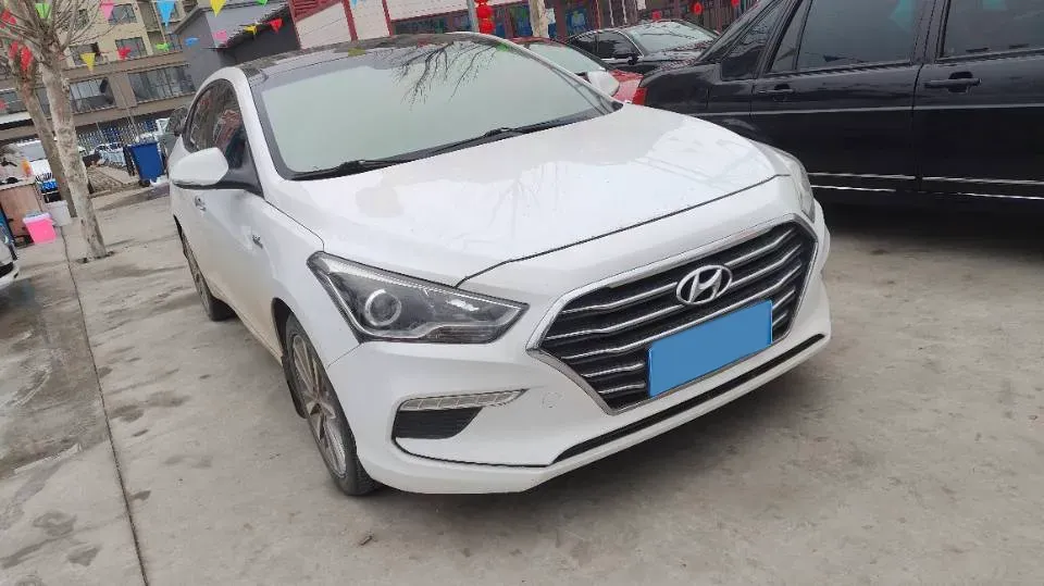 2017 Hyundai Mistra 1.6T 175HP L4 7DCT,autocango,china used car exporter,china ev exporter,chinese used car exporter,chinese used ev exporter