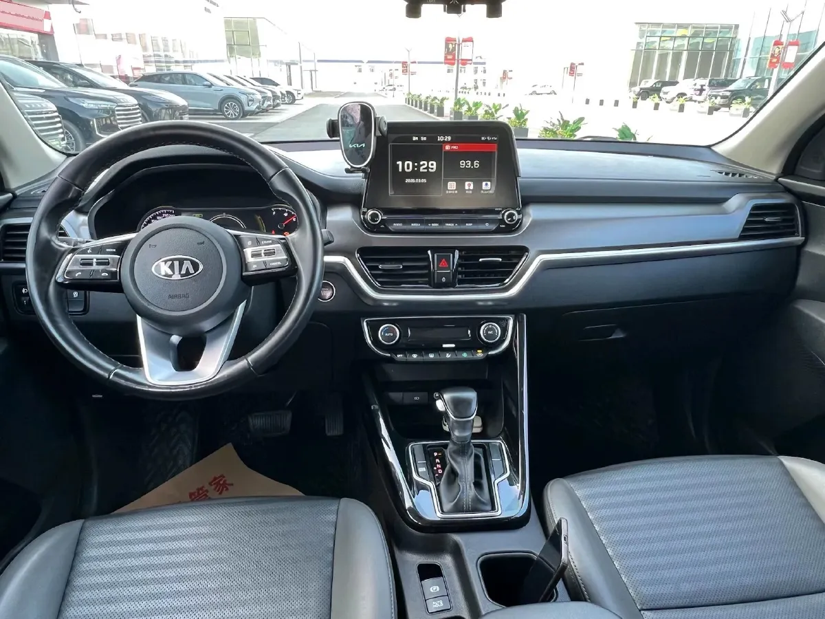 2018 Kia Sportage R 2.0L 160HP L4 6AT,autocango,china used car exporter,china ev exporter,chinese used car exporter,chinese used ev exporter