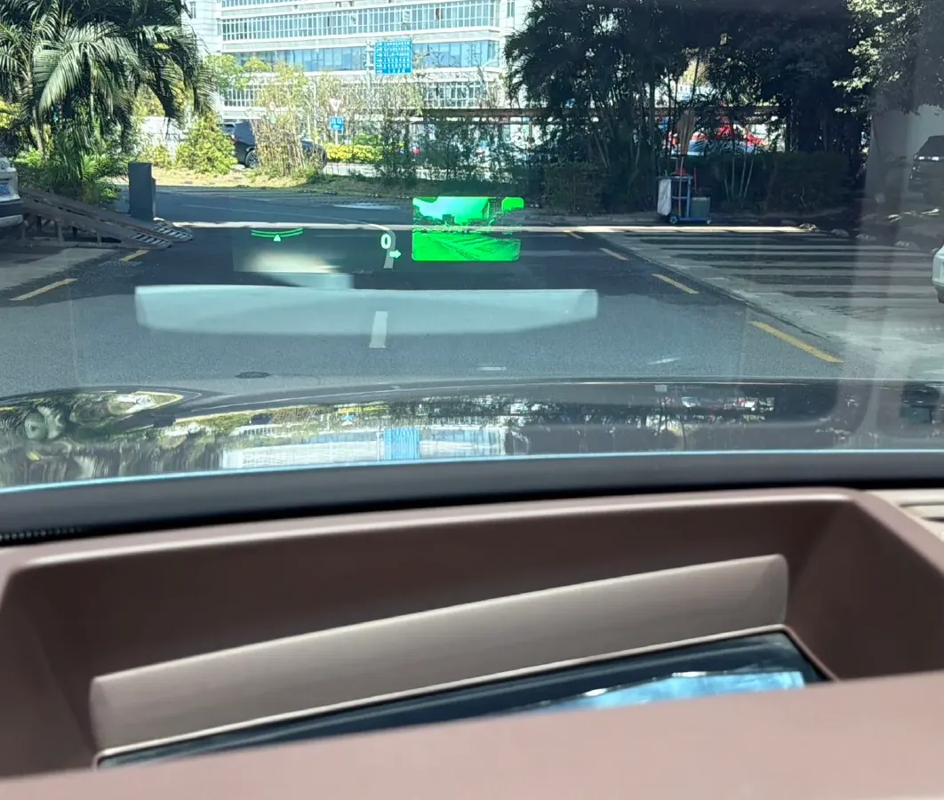 2024 AITO AITO M9 1.5T 152HP L4 REEV 42KWH,autocango,china used car exporter,china ev exporter,chinese used car exporter,chinese used ev exporter