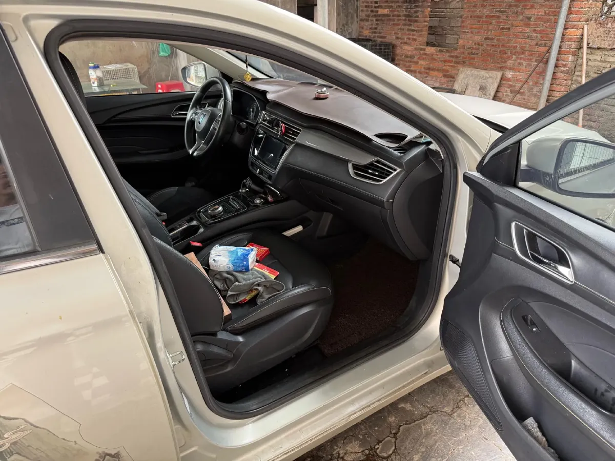 2019 Roewe Ei5 BEV 52.5KWH,autocango,china used car exporter,china ev exporter,chinese used car exporter,chinese used ev exporter