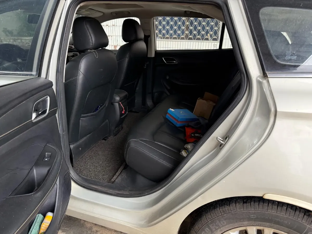 2019 Roewe Ei5 BEV 52.5KWH,autocango,china used car exporter,china ev exporter,chinese used car exporter,chinese used ev exporter