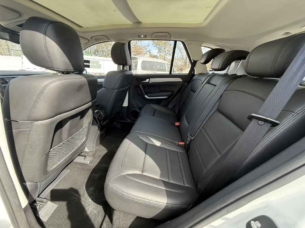 2017 Haval H8 2.0T 252HP L4 8AT,autocango,china used car exporter,china ev exporter,chinese used car exporter,chinese used ev exporter