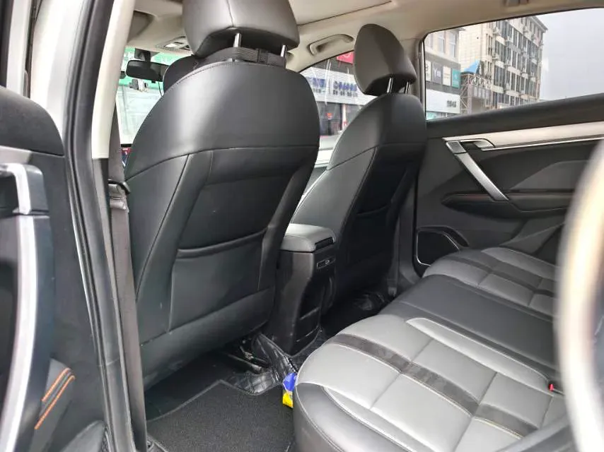 2023 Geely Coolray 1.5T 181HP L4 7DCT,autocango,china used car exporter,china ev exporter,chinese used car exporter,chinese used ev exporter