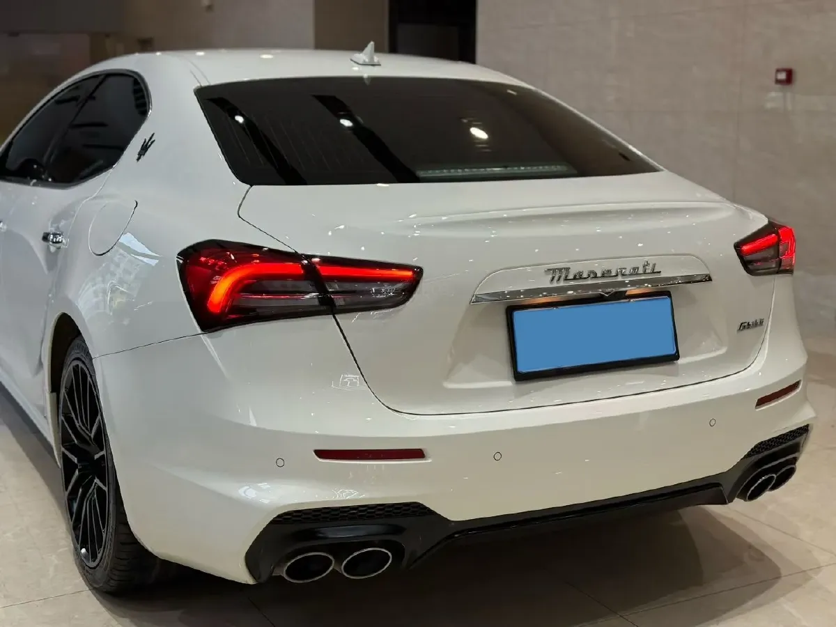 2022 Maserati Ghibli 3.0T 350HP V6 8AT,autocango,china used car exporter,china ev exporter,chinese used car exporter,chinese used ev exporter