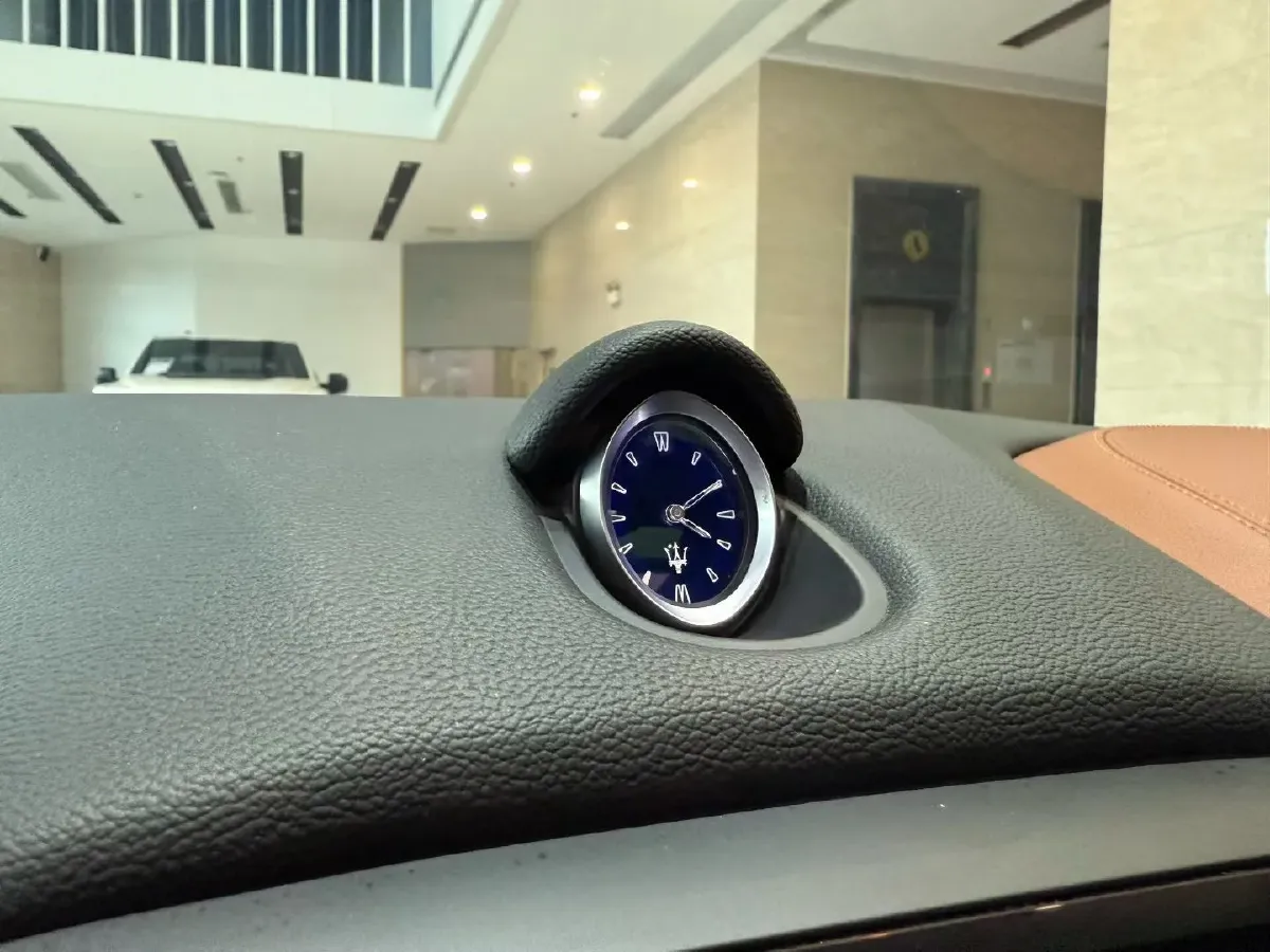 2022 Maserati Ghibli 3.0T 350HP V6 8AT,autocango,china used car exporter,china ev exporter,chinese used car exporter,chinese used ev exporter