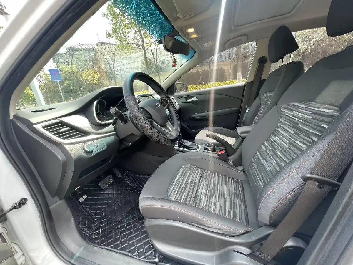 2019 Chevrolet Monza 1.0T 125HP L3 6DCT,autocango,china used car exporter,china ev exporter,chinese used car exporter,chinese used ev exporter