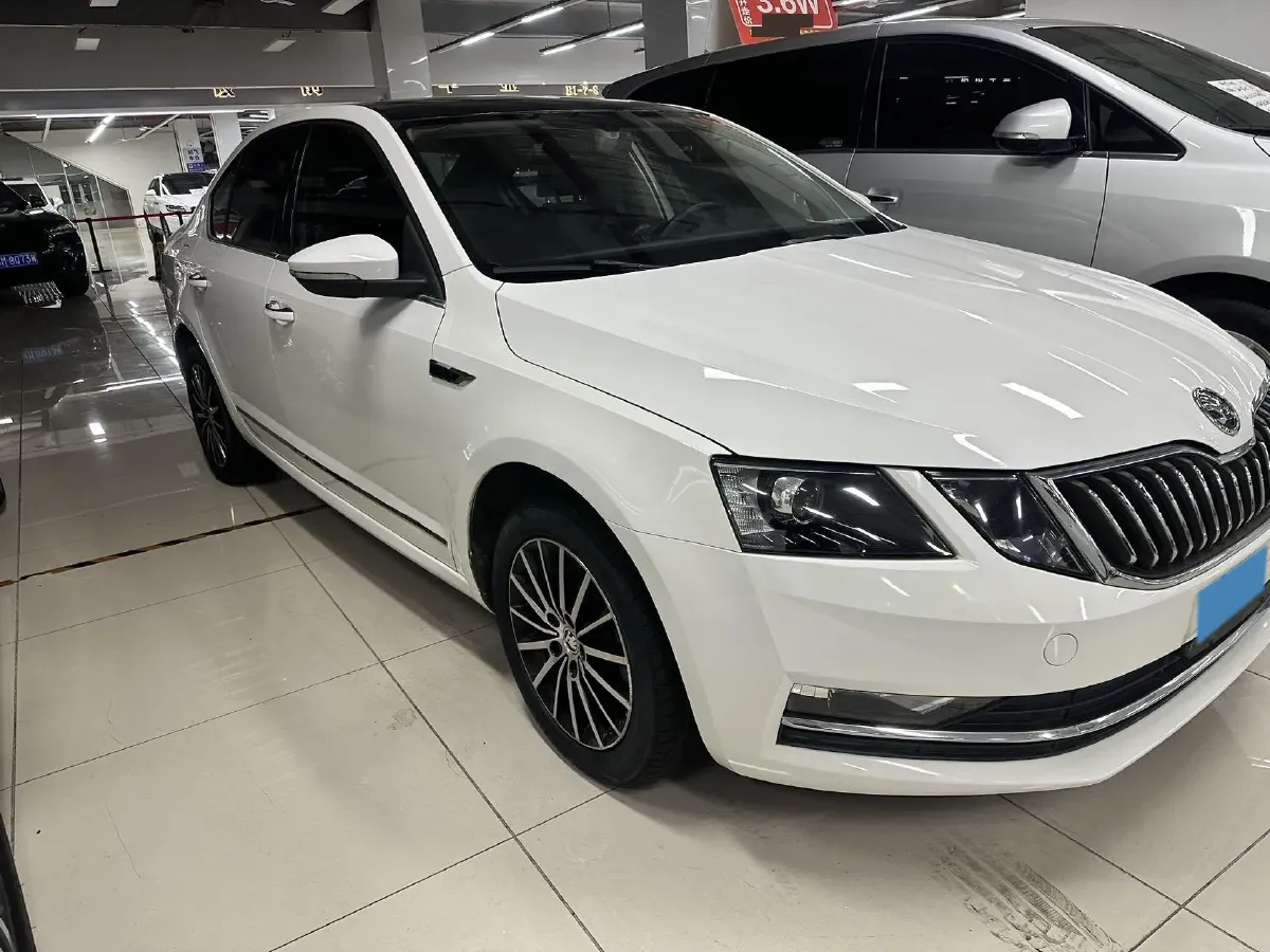 2018 Skoda Octavia 1.2T 116HP L4 7DCT,autocango,china used car exporter,china ev exporter,chinese used car exporter,chinese used ev exporter