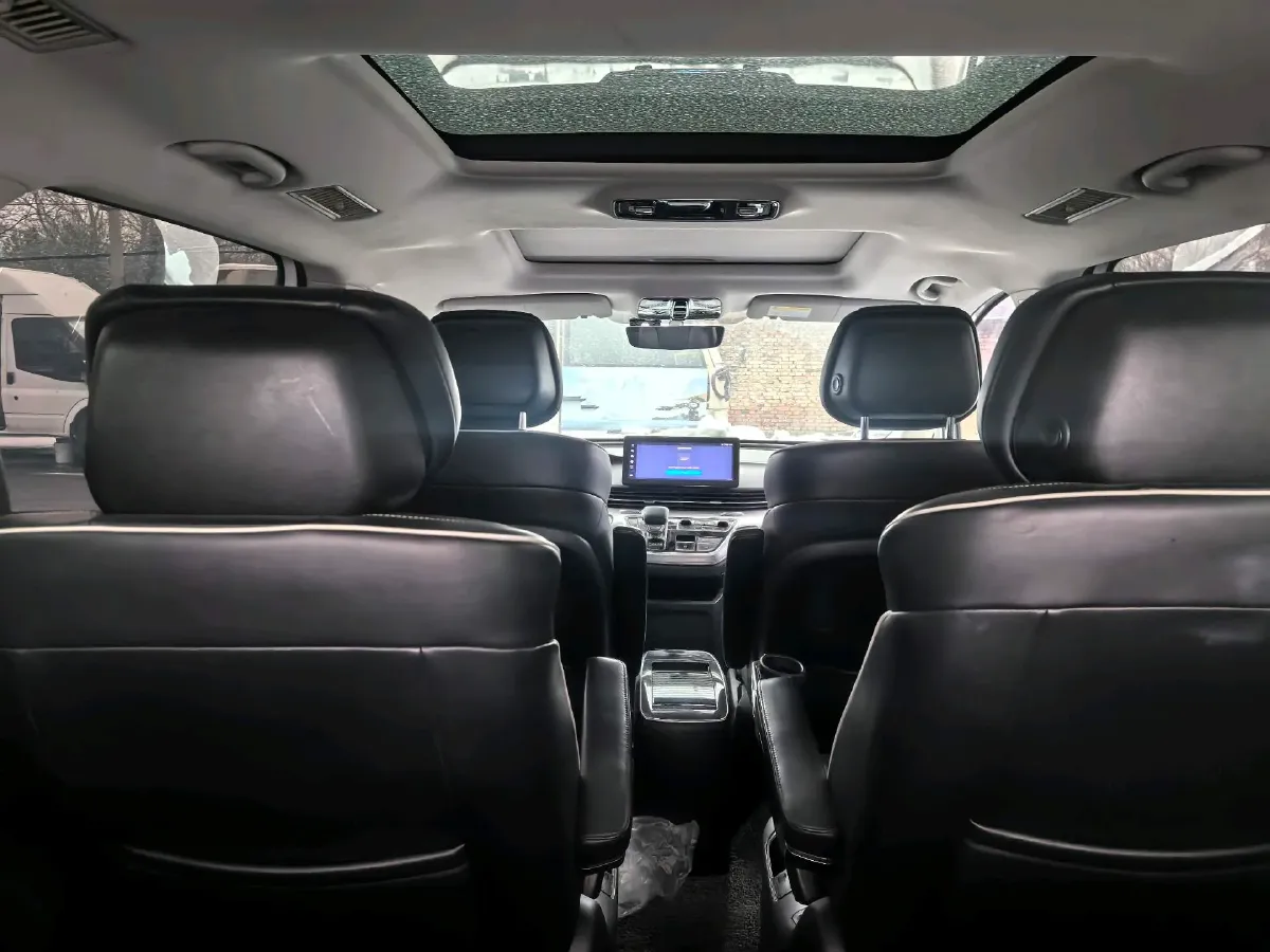 2021 Roewe iMAX8 2.0T 234HP L4 8AT,autocango,china used car exporter,china ev exporter,chinese used car exporter,chinese used ev exporter