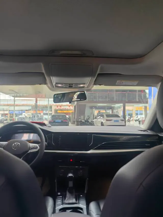 2023 Volkswagen Passat 1.4T 150HP L4 7DCT,autocango,china used car exporter,china ev exporter,chinese used car exporter,chinese used ev exporter