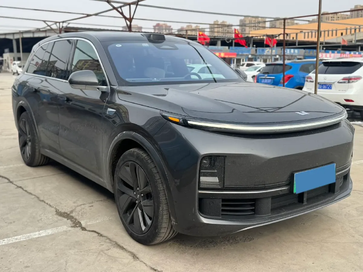 2023 Li L8 Range Extended 154HP REEV 40.9KWH,autocango,china used car exporter,china ev exporter,chinese used car exporter,chinese used ev exporter