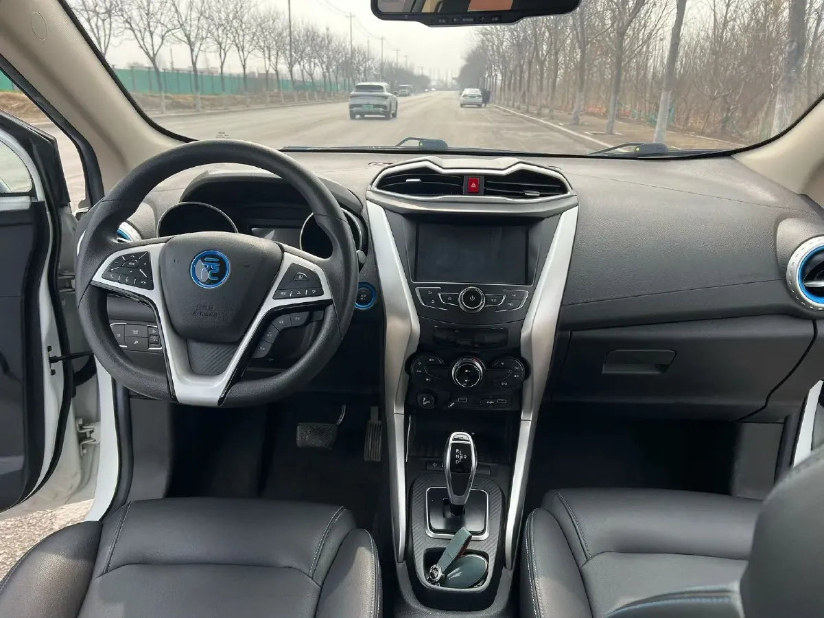 2018 BYD Yuan BEV 42KWH,autocango,china used car exporter,china ev exporter,chinese used car exporter,chinese used ev exporter