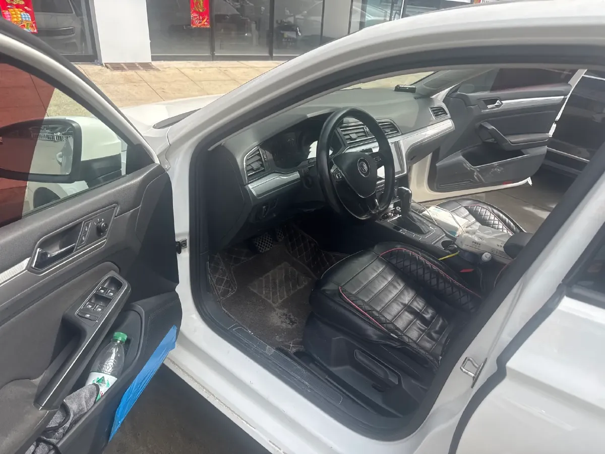 2019 Volkswagen T-Cross 1.4T 150HP L4 7DCT,autocango,china used car exporter,china ev exporter,chinese used car exporter,chinese used ev exporter