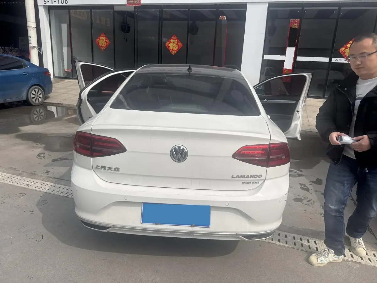 2019 Volkswagen T-Cross 1.4T 150HP L4 7DCT,autocango,china used car exporter,china ev exporter,chinese used car exporter,chinese used ev exporter