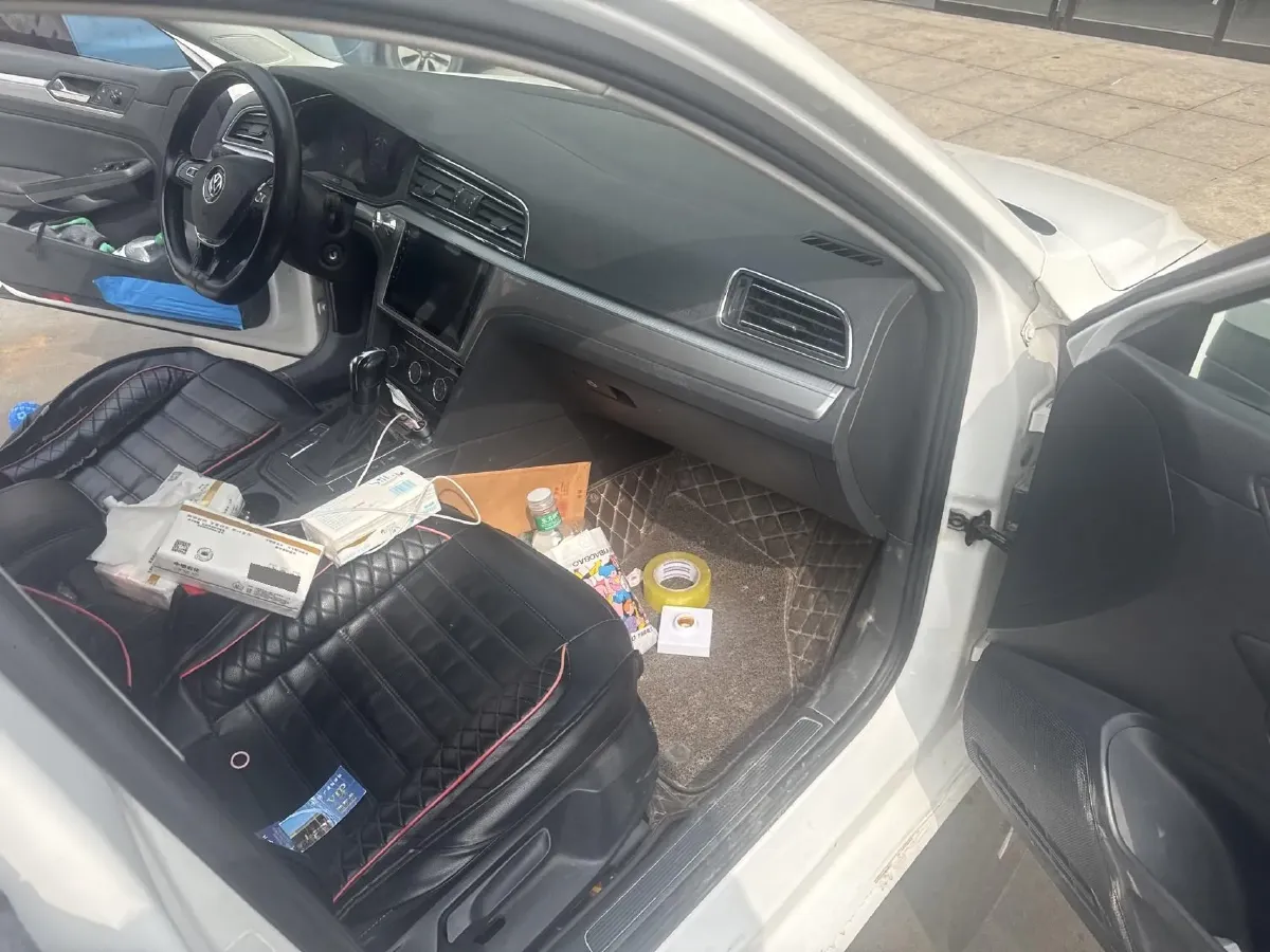 2019 Volkswagen T-Cross 1.4T 150HP L4 7DCT,autocango,china used car exporter,china ev exporter,chinese used car exporter,chinese used ev exporter