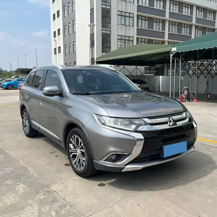 2018 Mitsubishi Outlander 2.0L 166HP L4 CVT,autocango,china used car exporter,china ev exporter,chinese used car exporter,chinese used ev exporter