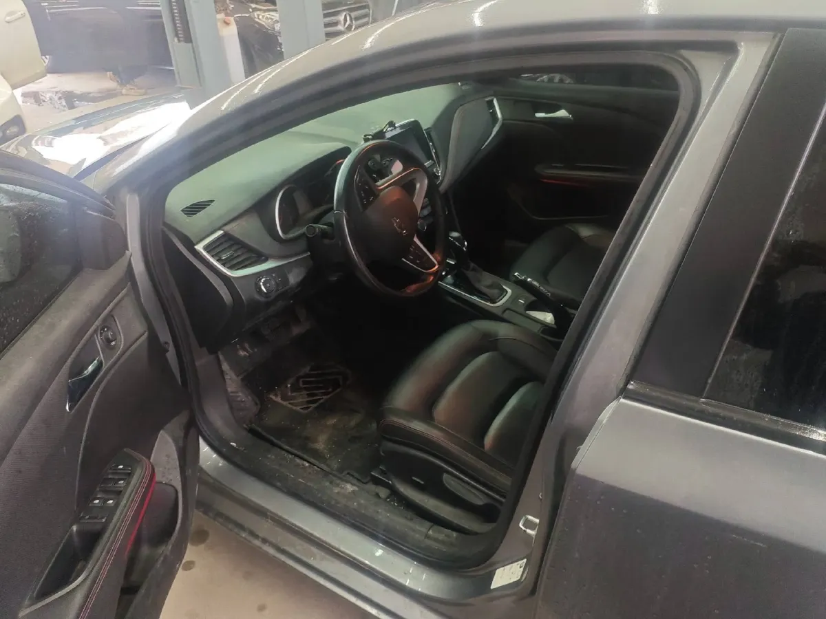 2019 Chevrolet Monza 1.3T 163HP L3 6AT,autocango,china used car exporter,china ev exporter,chinese used car exporter,chinese used ev exporter