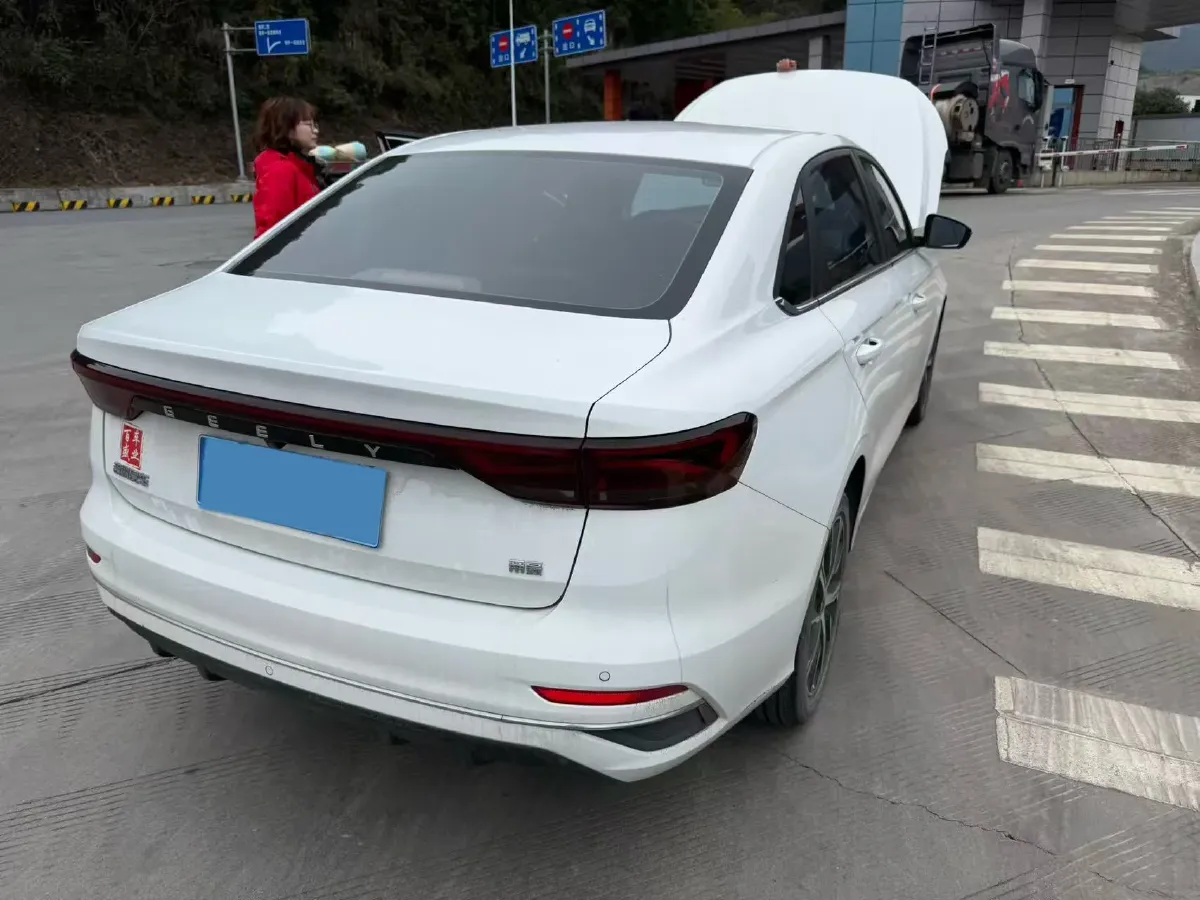 2022 Geely Emgrand 1.5L 114HP L4 CVT,autocango,china used car exporter,china ev exporter,chinese used car exporter,chinese used ev exporter