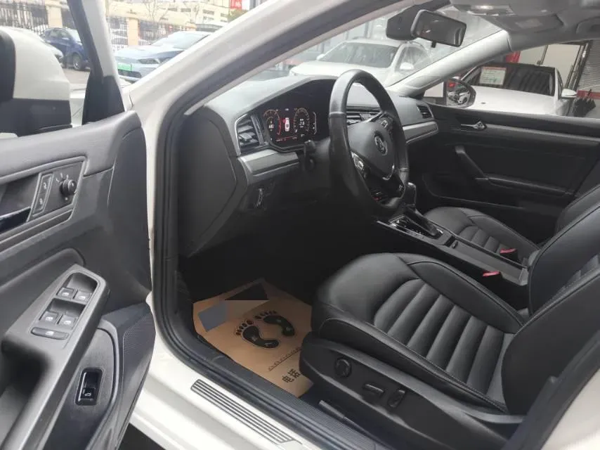 2021 Volkswagen Lamando 1.4T 150HP L4 7DCT,autocango,china used car exporter,china ev exporter,chinese used car exporter,chinese used ev exporter