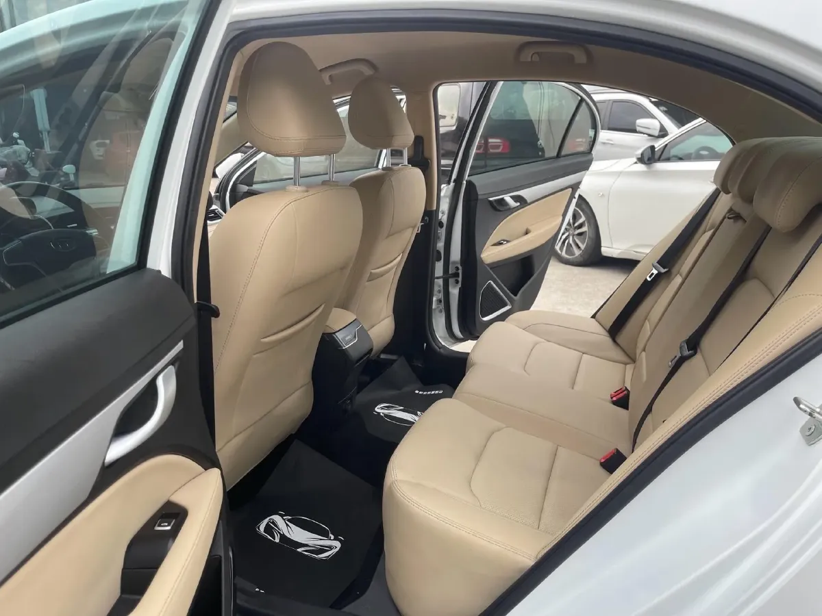 2018 Geely Emgrand 1.5L 109HP L4 5MT,autocango,china used car exporter,china ev exporter,chinese used car exporter,chinese used ev exporter