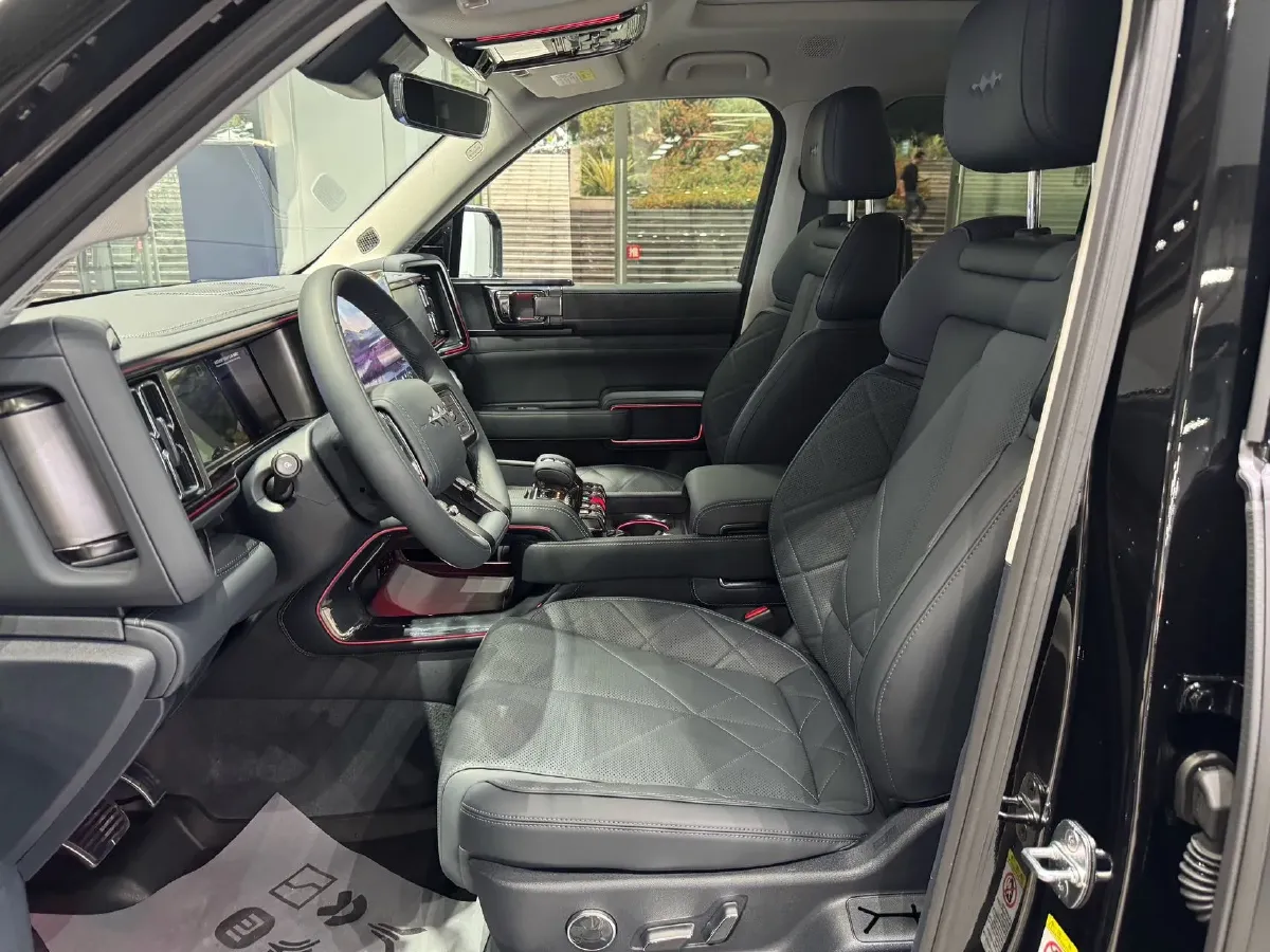 2023 FangChengBao Bao 5 1.5T 194HP L4 E-CVT PHEV 31.8KWH,autocango,china used car exporter,china ev exporter,chinese used car exporter,chinese used ev exporter