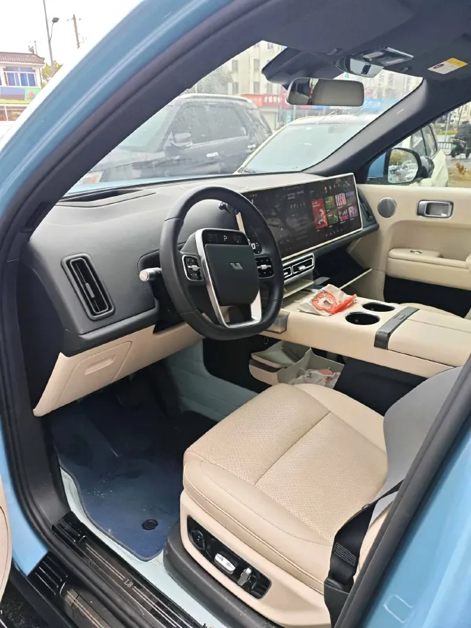 2024 Ford Bronco 2.3T 275HP L4 10AT,autocango,china used car exporter,china ev exporter,chinese used car exporter,chinese used ev exporter