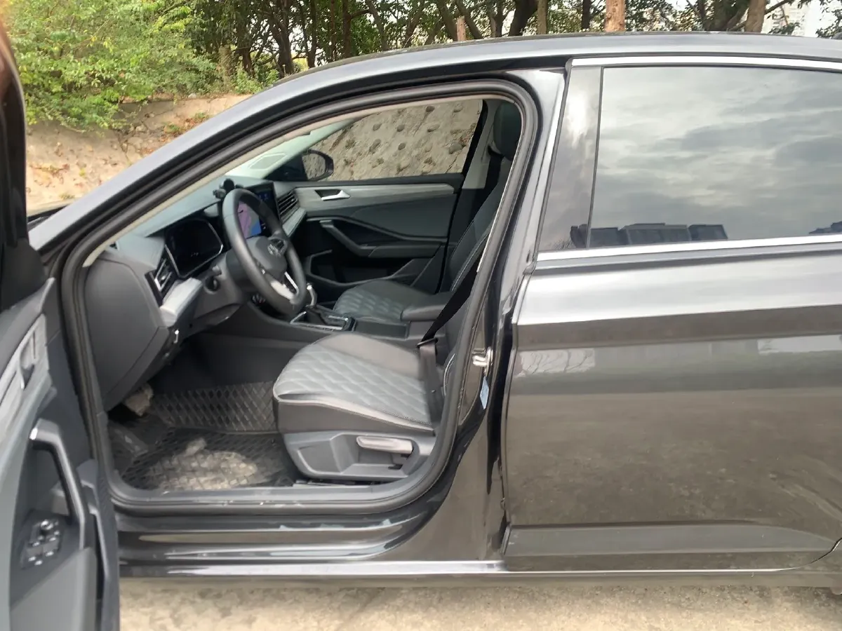 2023 Volkswagen Sagitar 1.5T 160HP L4 7DCT,autocango,china used car exporter,china ev exporter,chinese used car exporter,chinese used ev exporter