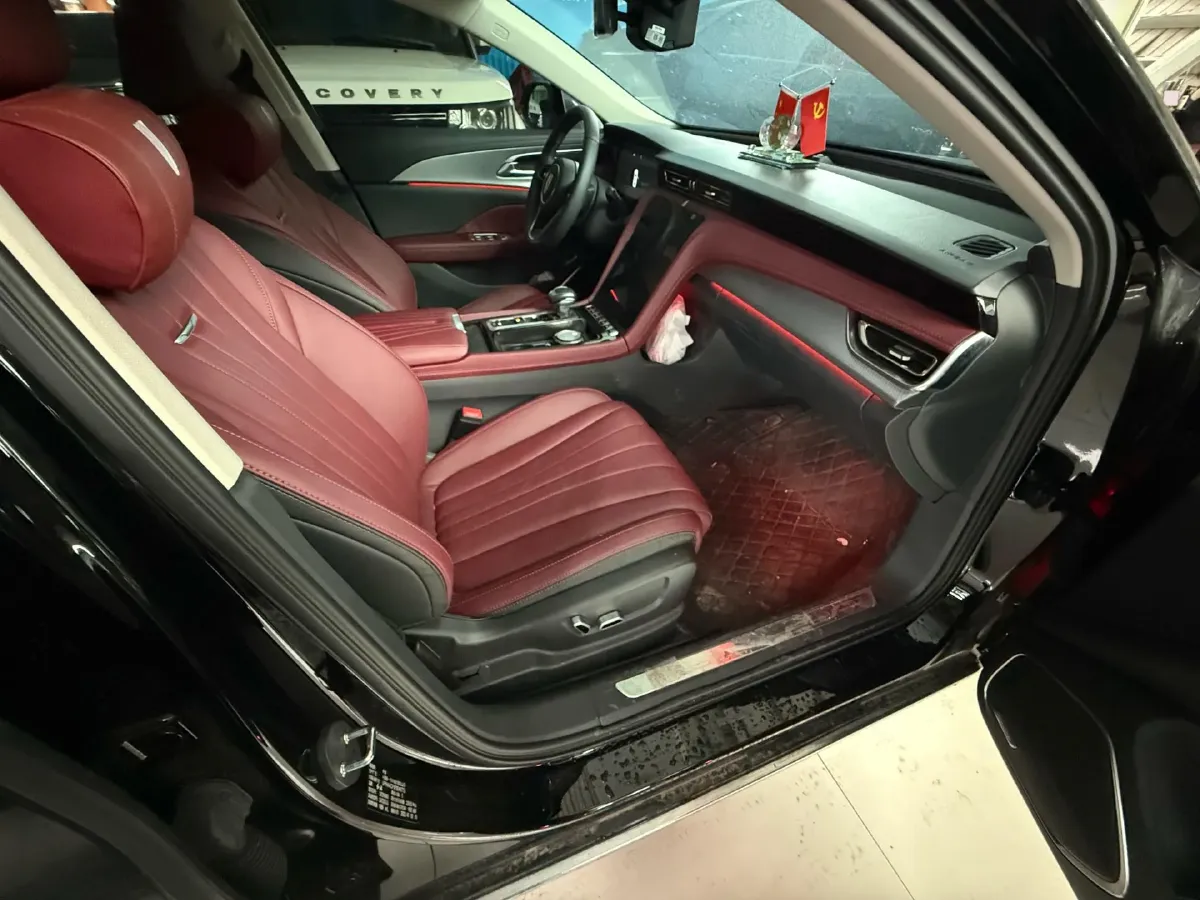 2024 HongQi H5 2.0T 224HP L4 8AT,autocango,china used car exporter,china ev exporter,chinese used car exporter,chinese used ev exporter